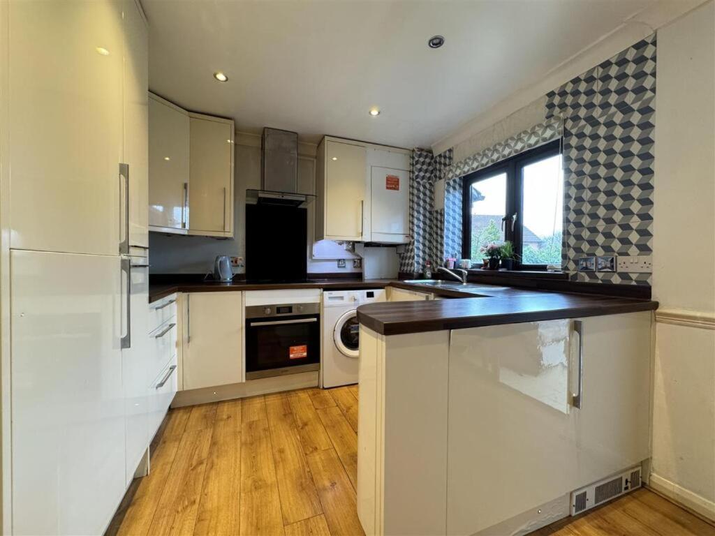 Clove, 3-4 Bed House With Garden, Free Parking, Sleeps 9 In Grays & Chafford Hundred Stifford Exteriér fotografie