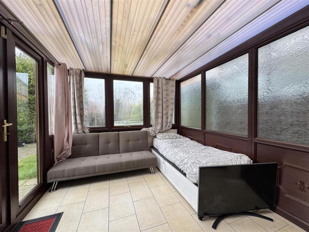 Clove, 3-4 Bed House With Garden, Free Parking, Sleeps 9 In Grays & Chafford Hundred Stifford Exteriér fotografie